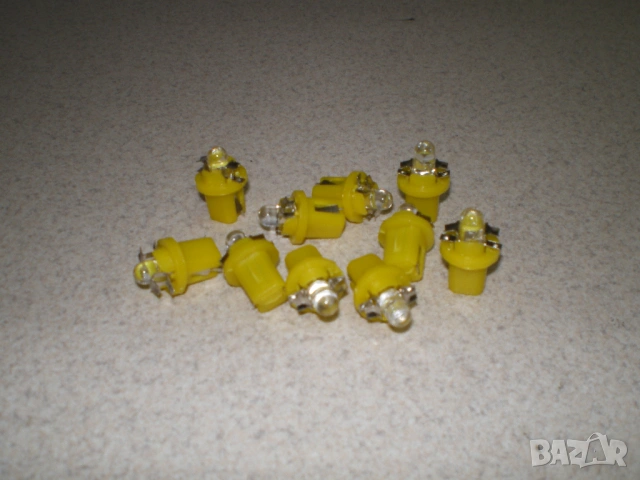 Светодиодни крушки за автомобили на 12V, снимка 10 - Аксесоари и консумативи - 38734512