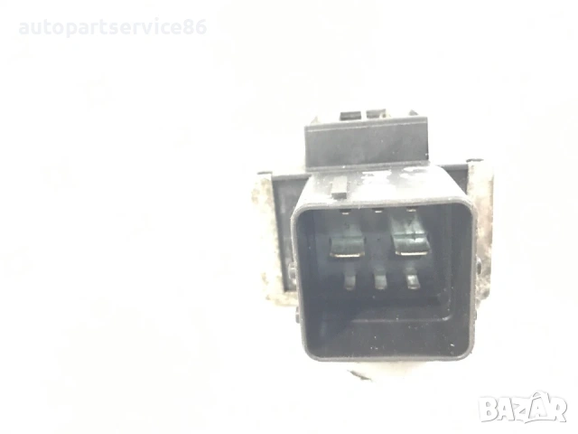 Реле за подгревни свещи за Citroen C3 Picasso 1.6 Hdi (2011) 8200859243, снимка 2 - Части - 54532399