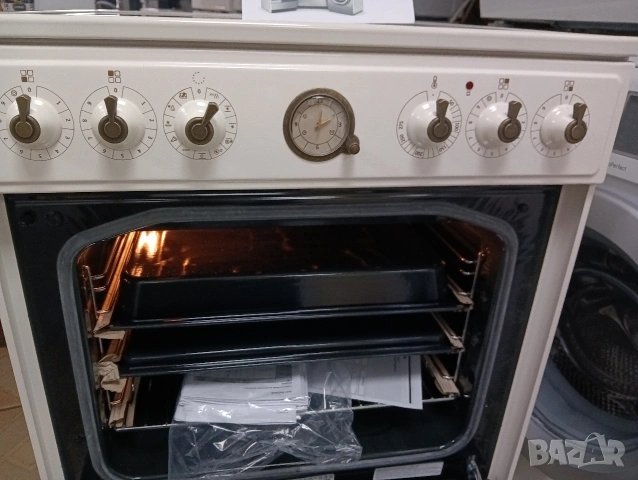 Чисто нова свободно стояща печка с керамичен плот Gorenje ретро дизайн с две години гаранция!, снимка 2 - Печки, фурни - 54256200