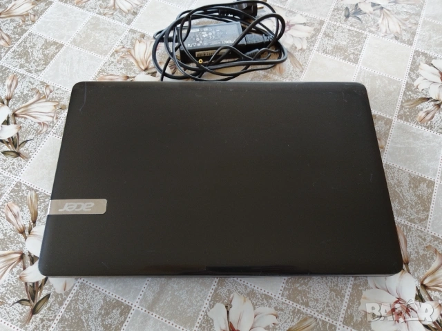 Лаптоп Acer Aspire E1-571, снимка 2 - Лаптопи за дома - 54667010