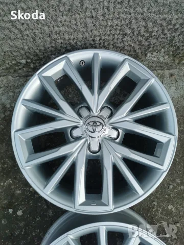 джанти Toyota corolla 17 , снимка 3 - Гуми и джанти - 55696165