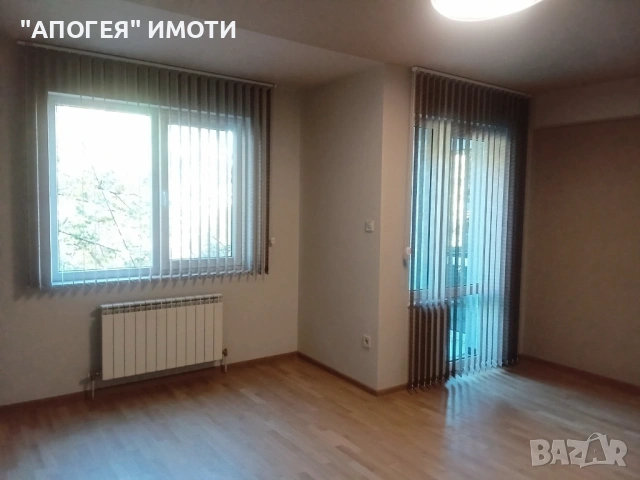 ИЗИСКАН, Просторен трети етаж от кооперация, Център гр. Пловдив - 270 кв.м, с възможност за Гараж, снимка 17 - Апартаменти - 54593067