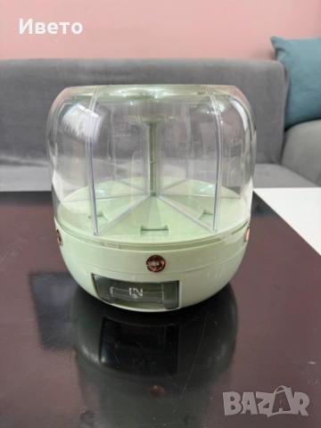 Дозатор за зърнени храни, въртящ се на 360, 6 отделения, 6 L капацитет, влагоустойчив, херметично за