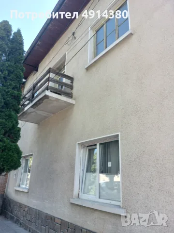Продава се 3 етажна къща в центъра на Ракитово, снимка 2 - Къщи - 55609953