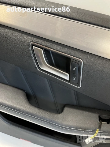 Кора на предна лява врата черна кожа за Mercedes W212 (2012) A2127201922, снимка 2 - Части - 55279546