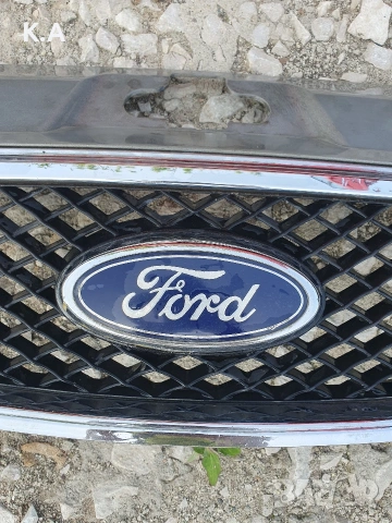 Решетка с емблема Ford Mondeo , снимка 2 - Части - 54676878