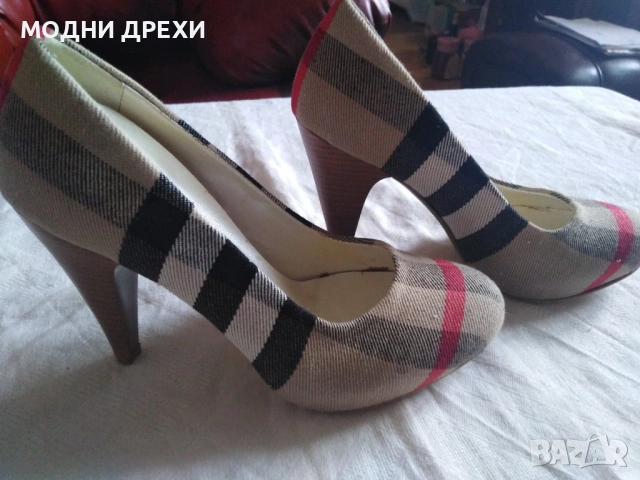 	Обувки BURBERRY