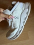 Оригинални маратонки ON Cloudnova Triple White ! 41 н, снимка 2