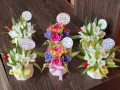 Керамична кашпа аранжирана с ръчно изработени глицеринови ароматни сапунени кокичета и минзухари , снимка 2