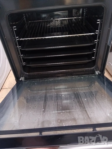 Иноксова свободно стояща печка с керамичен плот Elektrolux с две години гаранция!, снимка 4 - Печки, фурни - 53968364