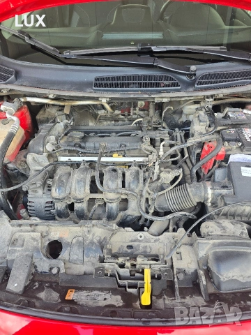 Ford Fiesta 1.6 SE, снимка 15 - Автомобили и джипове - 55285555