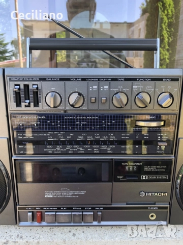 радиокасетофон HITACHI TRK 9100E, снимка 5 - Радиокасетофони, транзистори - 55347879