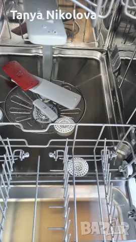 Съдомиялна Electrolux за вграждане, 55см ширина, снимка 3 - Съдомиялни - 55500887