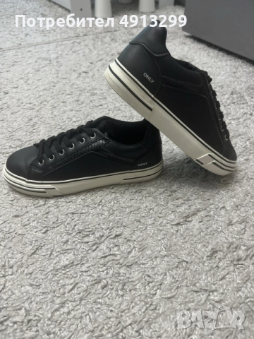 Оригинални кецове Guess,Puma,Tommy Jeans и други, снимка 6 - Дамски ежедневни обувки - 55600652
