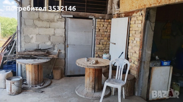 Продавам дворно място декар и половина,с две постройки общо 120квадрата.В поголямата постройка са ин, снимка 6 - Други - 55092937