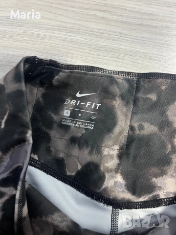 Оригинален дамски спортен клин Nike Dri-FIT S, снимка 3 - Спортни екипи - 55194604