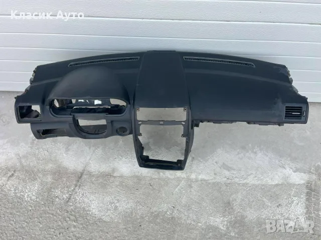 Арматурно табло Mercedes B-класа 