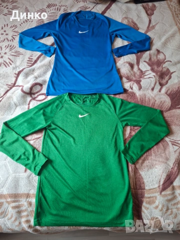 Тениски с дълъг ръкав Найк!И двете за 10 евро!