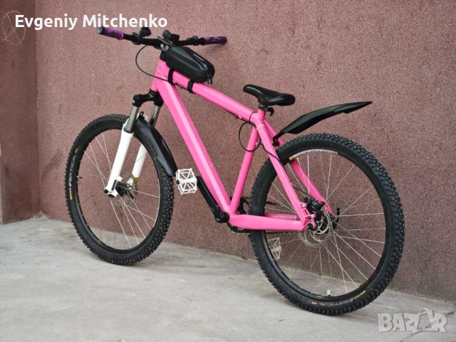 Продавам страхотен розов планински велосипед (MTB) – отлично състояние!