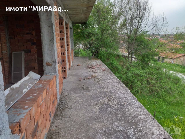 Триетажна къща в с. Книжовник, обл. Хасково, снимка 4 - Къщи - 54213122