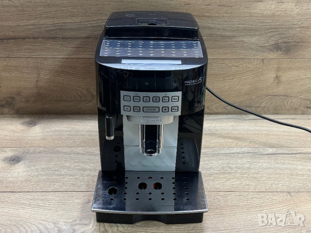 Кафемашина Delonghi MagnificaS TYPE:ECAM22.366.B