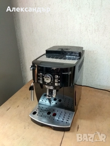 Кафеавтомат De’Longhi Magnifica-S, снимка 2 - Кафемашини - 54967961