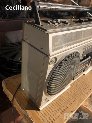 Радиокасетофон PHILIPS D8434, снимка 3 - Радиокасетофони, транзистори - 54720498