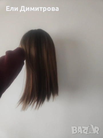 Къса перука, с бретон за 15€. Нова!