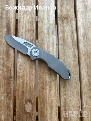 Продавам нож Curtiss F3 