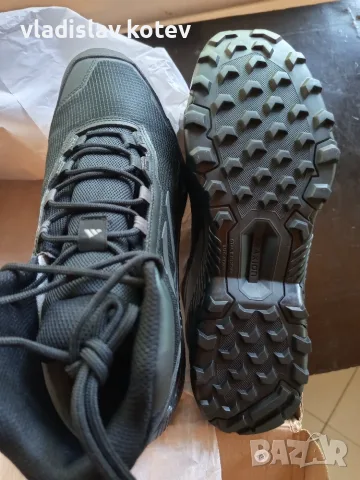 Adidas Terrex трекинг обувки , снимка 2 - Мъжки боти - 55498346