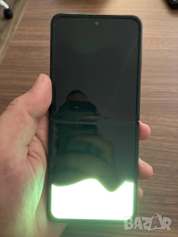 Samsung Galaxy Z Flip 4 - за части, снимка 8 - Samsung - 55164397