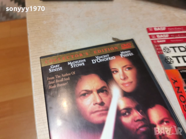 IMPOSTOR DVD 0807261902L1, снимка 8 - DVD филми - 55211330