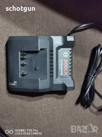 Винтоверт Bosch GSR18v-21, снимка 4 - Винтоверти - 54369404