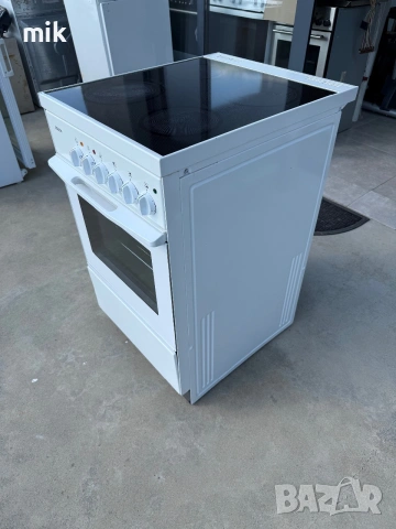 Печка с керамичен плот Bosch 50см широка, снимка 6 - Печки, фурни - 55091116