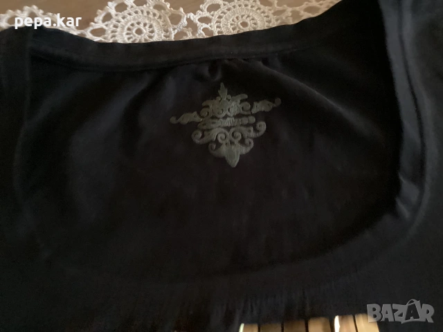 BILLCEE блуза М размер с красив орнамент  памук Две блузи за 19.90€, снимка 2 - Блузи с дълъг ръкав и пуловери - 54966773