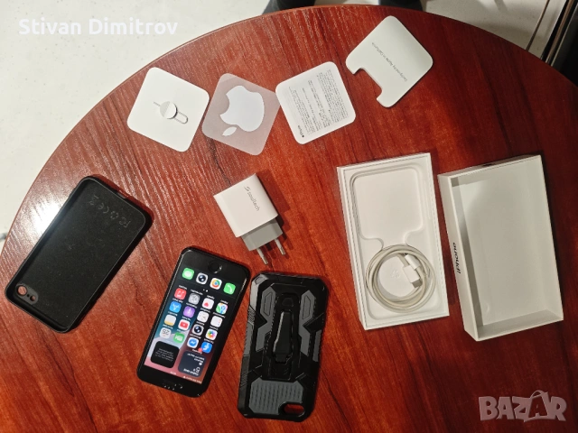 iPhone SE 3 (2022), снимка 2 - Apple iPhone - 54314554