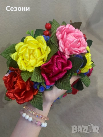 Диадема Венец  „Феерия от рози“🌹👑, снимка 2 - Аксесоари за коса - 54360204