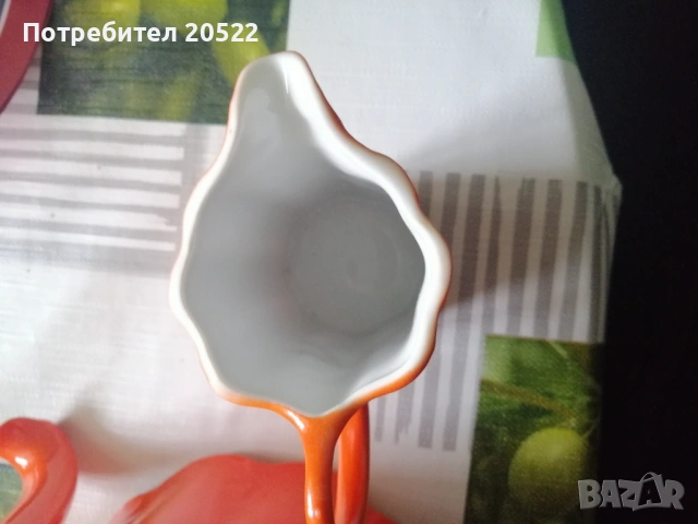 Чайник и латиера , снимка 2 - Прибори за хранене, готвене и сервиране - 54020358