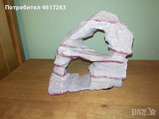 Скала декорация за аквариум