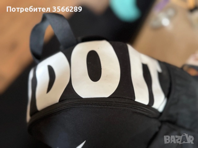 Малка раница Nike, снимка 3 - Раници - 54684217