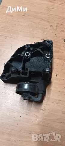 стойка лапа алтернатор ролка бмв е46 320д 150кс bmw e46 320d, снимка 3 - Части - 55291014