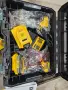 Комплект винтоверт и гайковерт Dewalt DCK2062D2, снимка 5