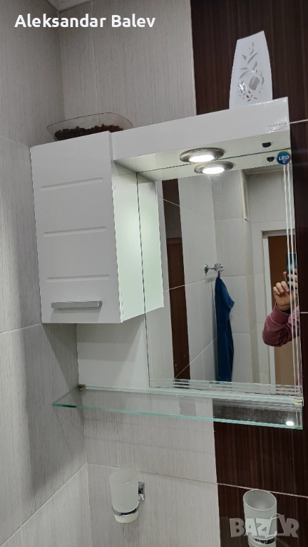 PVC Шкаф за баня с огледало и LED осветление (Горна част), снимка 1
