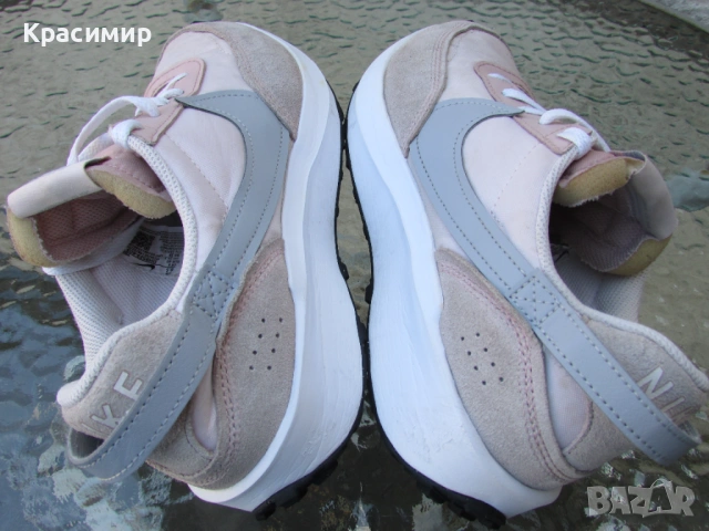 Дамски маратонки Nike Waffle Debut, снимка 11 - Маратонки - 54397097