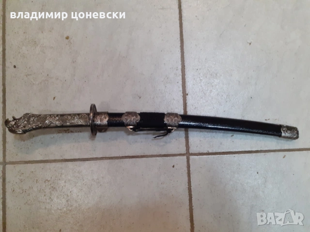 Красив самурайски меч,уакизаши,танто,сабя с глава на орел на дръжката