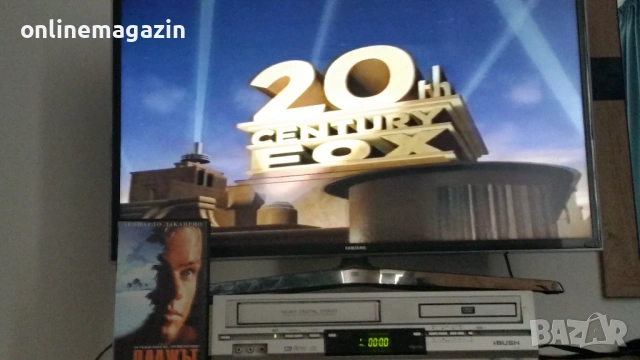 Видеокасета " ПЛАЖЪТ "  2000 г. VHS , снимка 9 - Други жанрове - 54883224