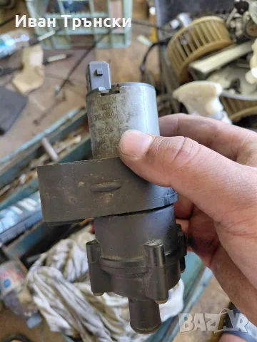Допълнителна водна помпа за парно Bosch 0392020044 / Mercedes A0018356064