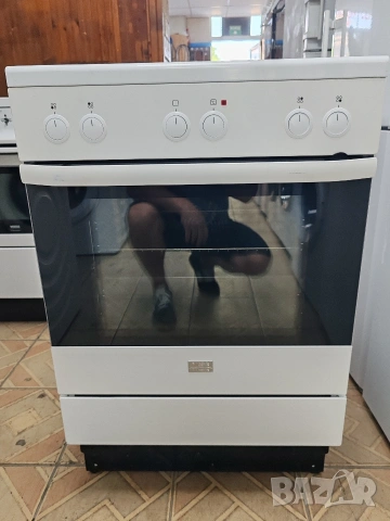Отлична свободно стояща печка с керамичен плот Voss Electrolux с 2 години гаранция! , снимка 3 - Печки, фурни - 55005576