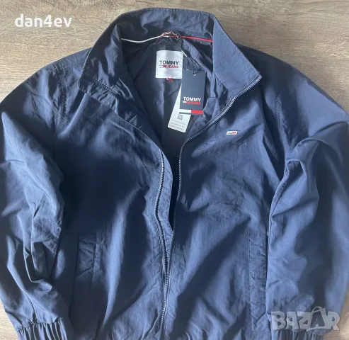 Яке ветровка Tommy Jeans, снимка 8 - Якета - 55601311