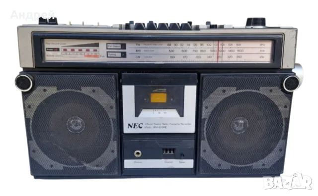 Радиокасетофон NEC RM-1010RE
